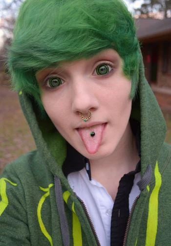 Phantasee Mini Sclera Lens Green Goblin 5 Phantasee Mini Sclera Lens Green Goblin - Image 3